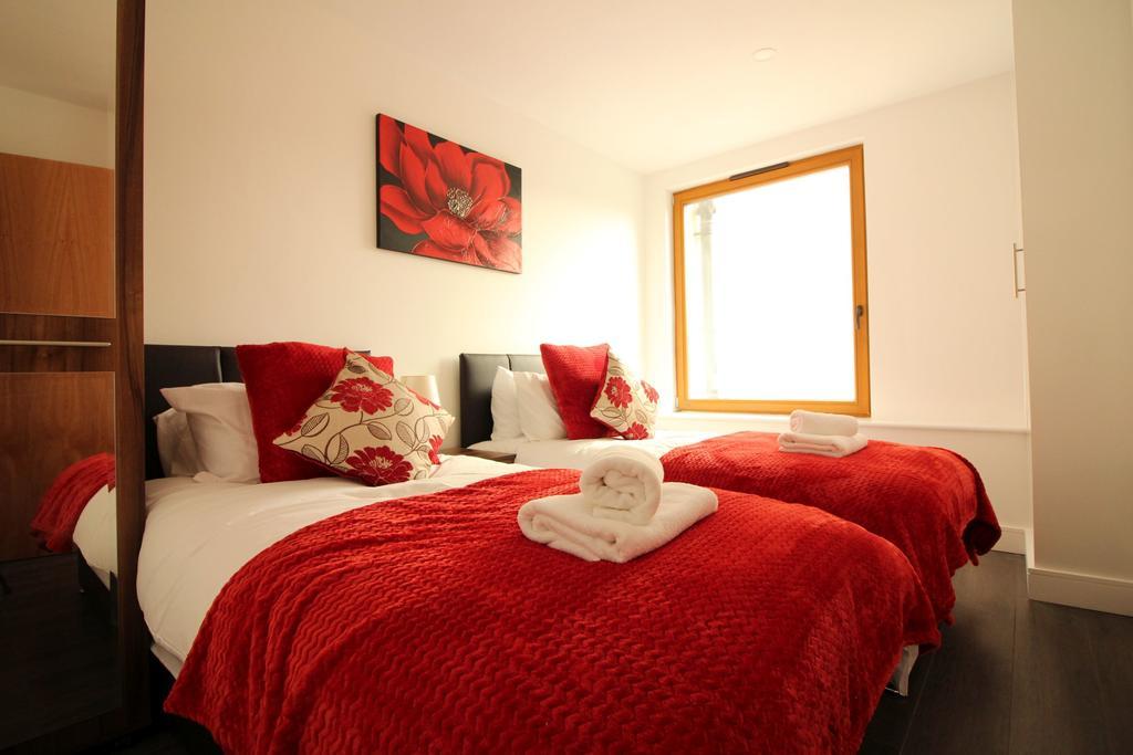 Britannia Chambers Apartment ลีก ภายนอก รูปภาพ