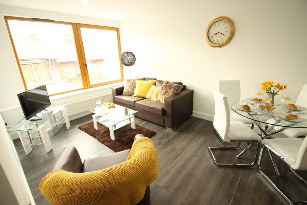 Britannia Chambers Apartment ลีก ภายนอก รูปภาพ