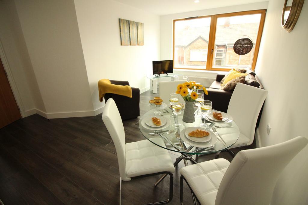 Britannia Chambers Apartment ลีก ภายนอก รูปภาพ