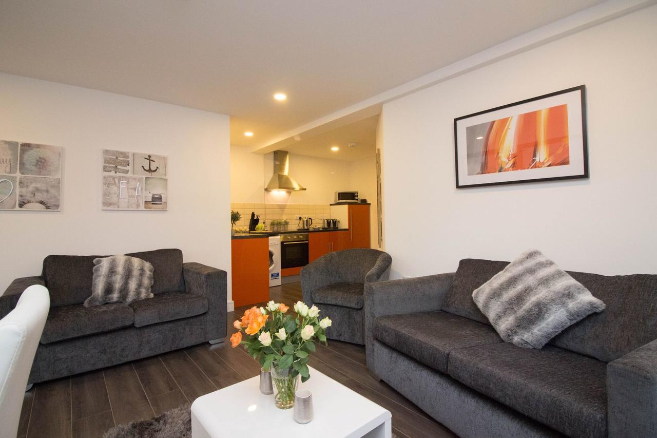 Britannia Chambers Apartment ลีก ภายนอก รูปภาพ