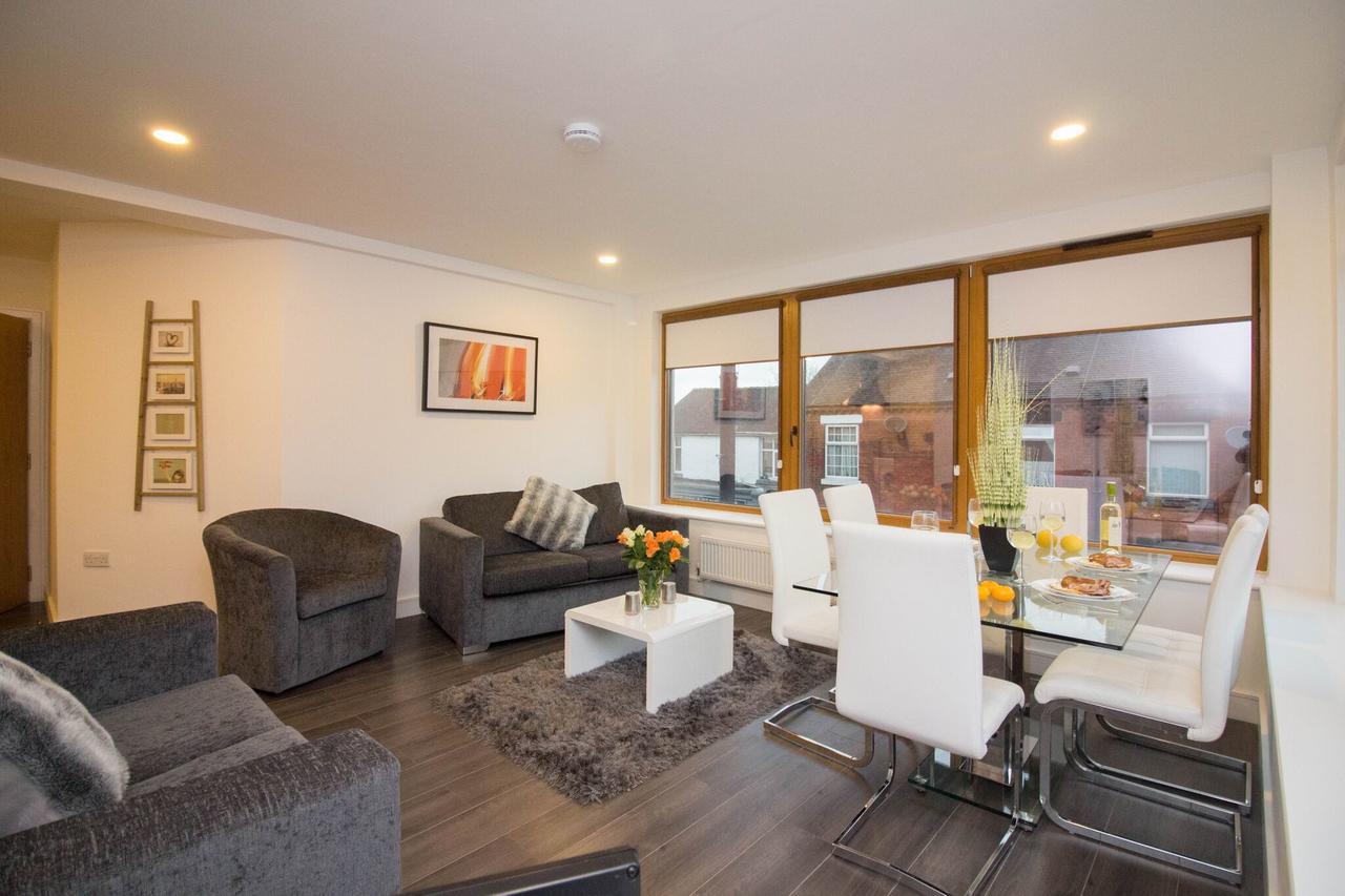 Britannia Chambers Apartment ลีก ภายนอก รูปภาพ